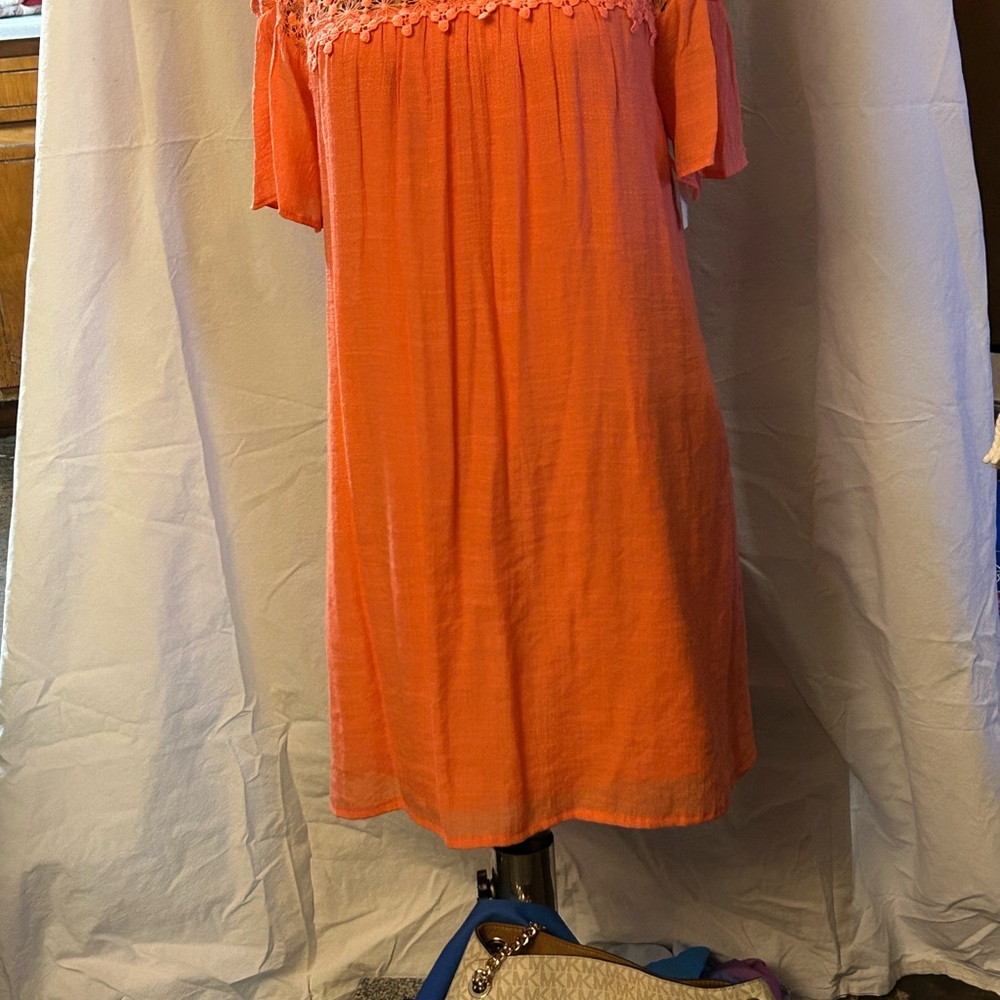 New Directions coral and Lace dress